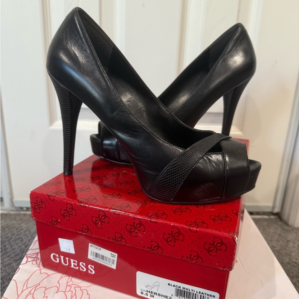 Guess Black Leather Peep-Toe Heels Hershe2